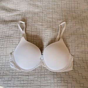 Victoria’s Secret T-shirt Push-Up Full Coverage Bra